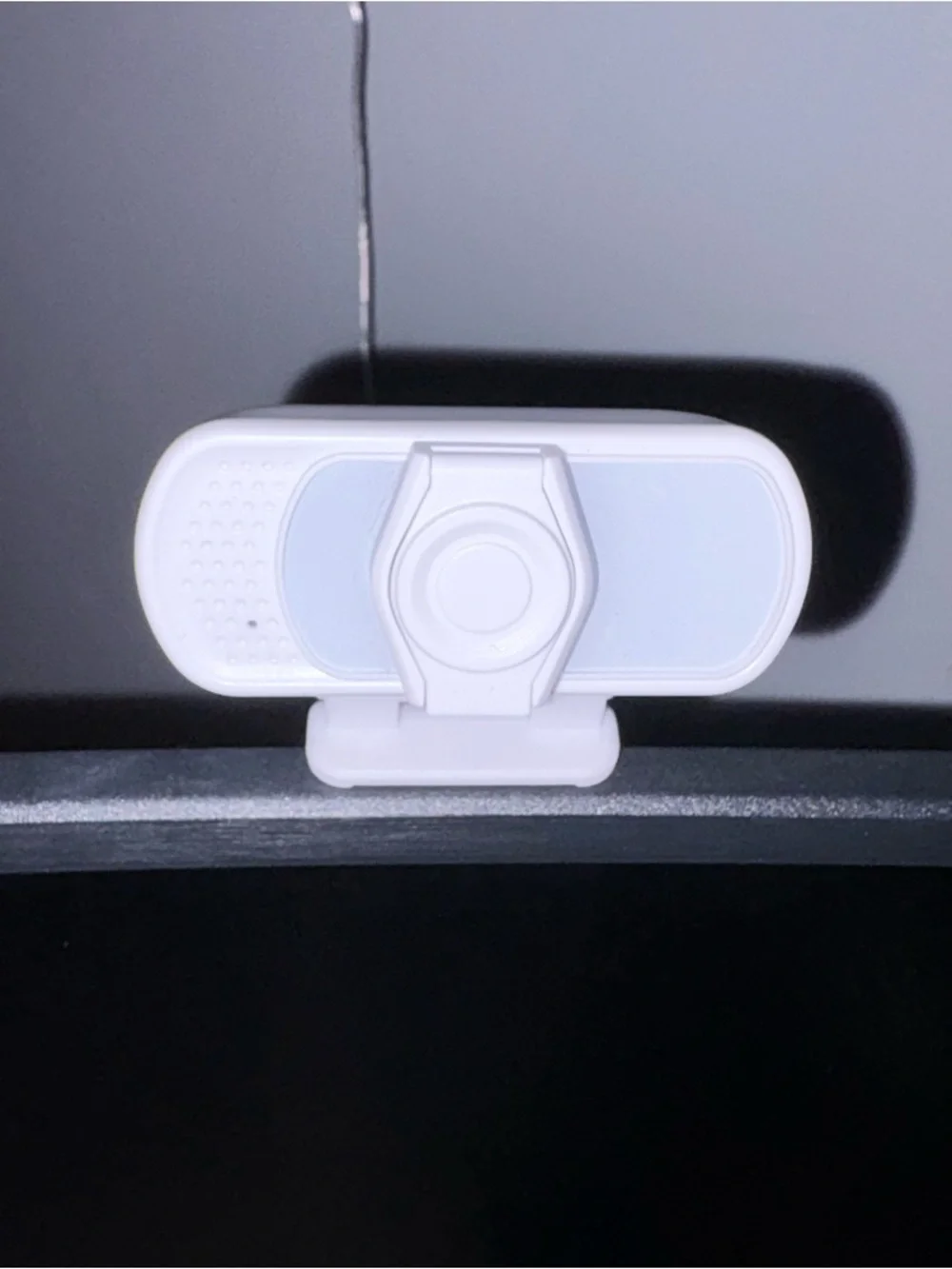White USB Webcam with Flexible Mini Tripod